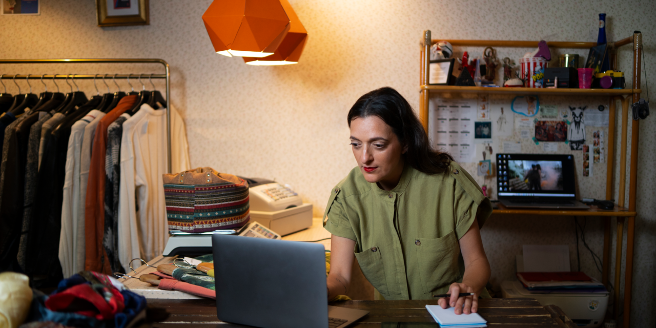 How to start an E-Commerce business in India